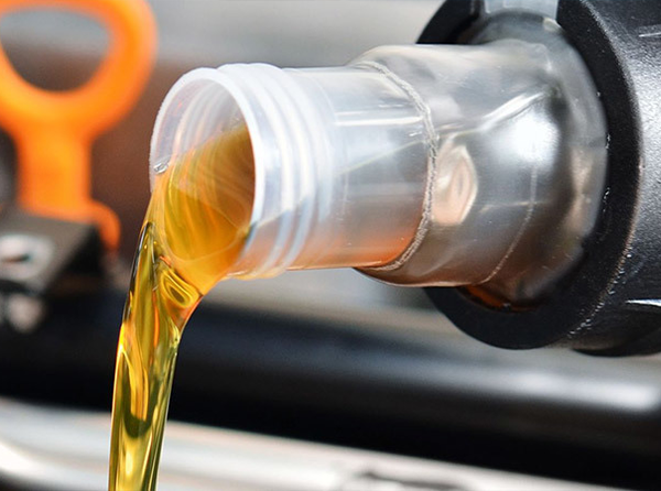 Oil Change - Advanced Automotive